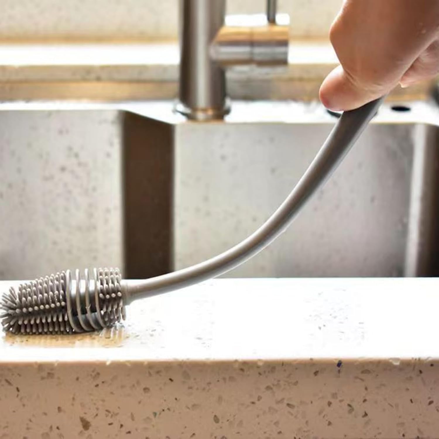 Escova de Silicone para Limpeza de Garrafas Mamadeiras e Copos 3 Escova de Silicone para Limpeza de Garrafas Mamadeiras e Copos - Imagem 3