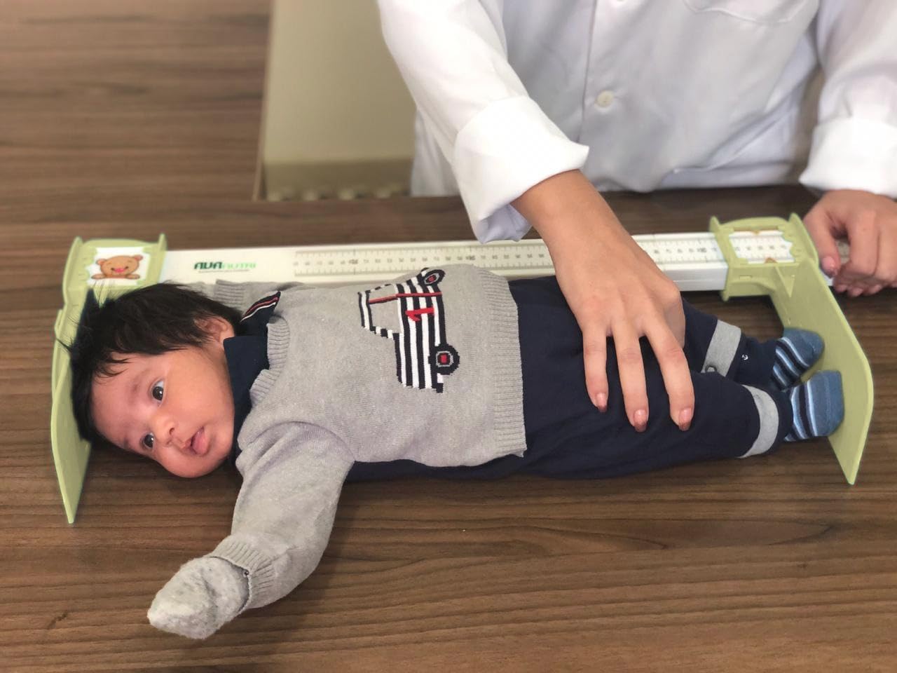 Infantômetro Avanutri Estadiômetro Infantil Portátil Amarelo 2 Infantômetro Avanutri Estadiômetro Infantil Portátil Amarelo - Imagem 2