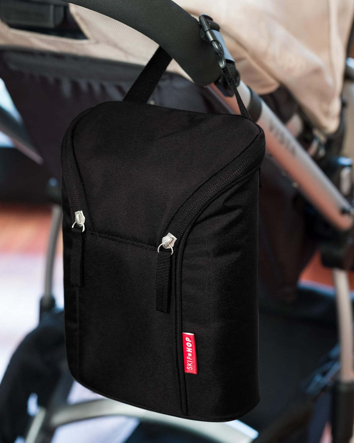 Bolsa Térmica para Mamadeira Skip Hop Double Bottle Bag Preta 4 Bolsa Térmica para Mamadeira Skip Hop Double Bottle Bag Preta - Imagem 4